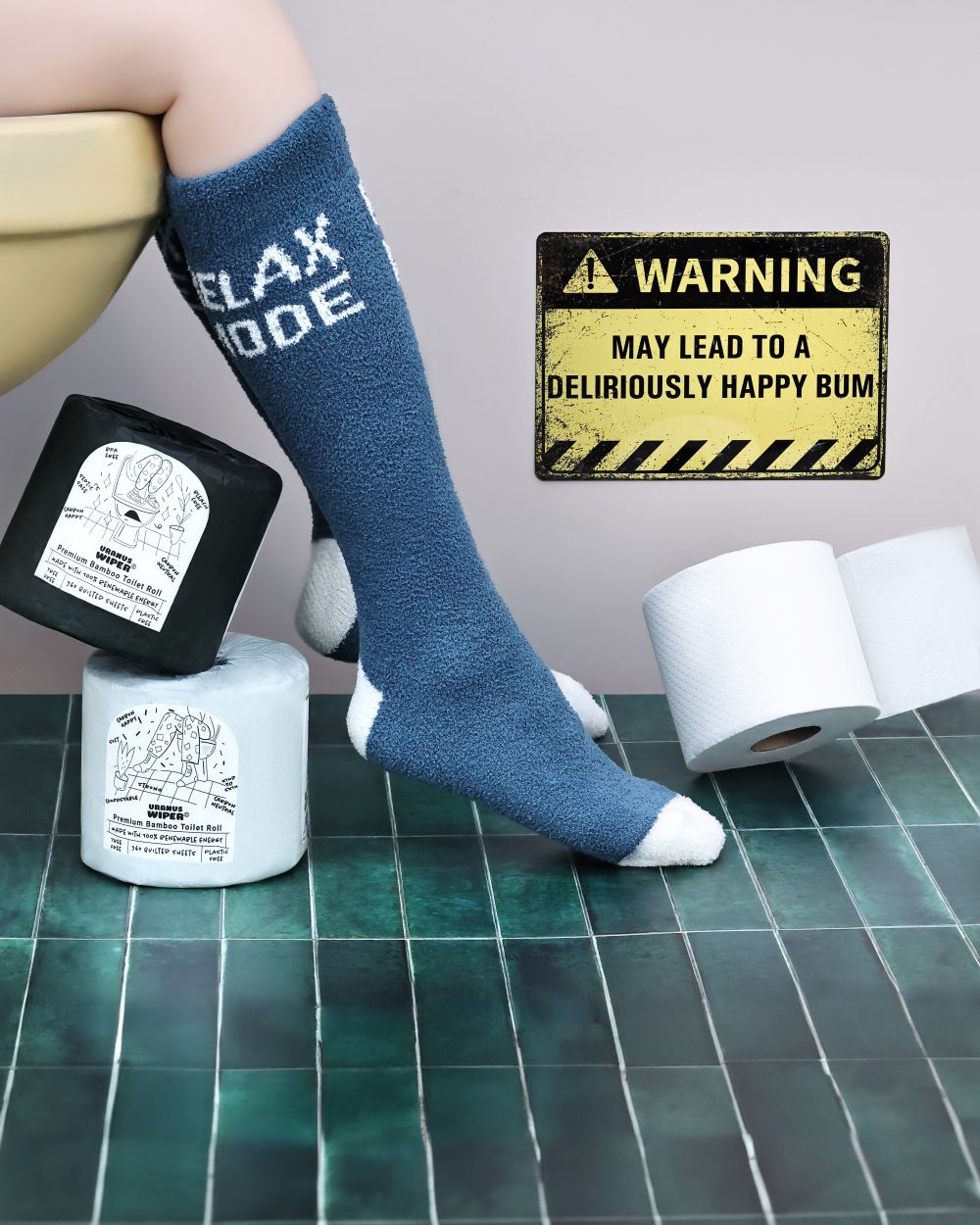 Sitting_on_toilet_with_Uranus_Wiper_toilet_roll